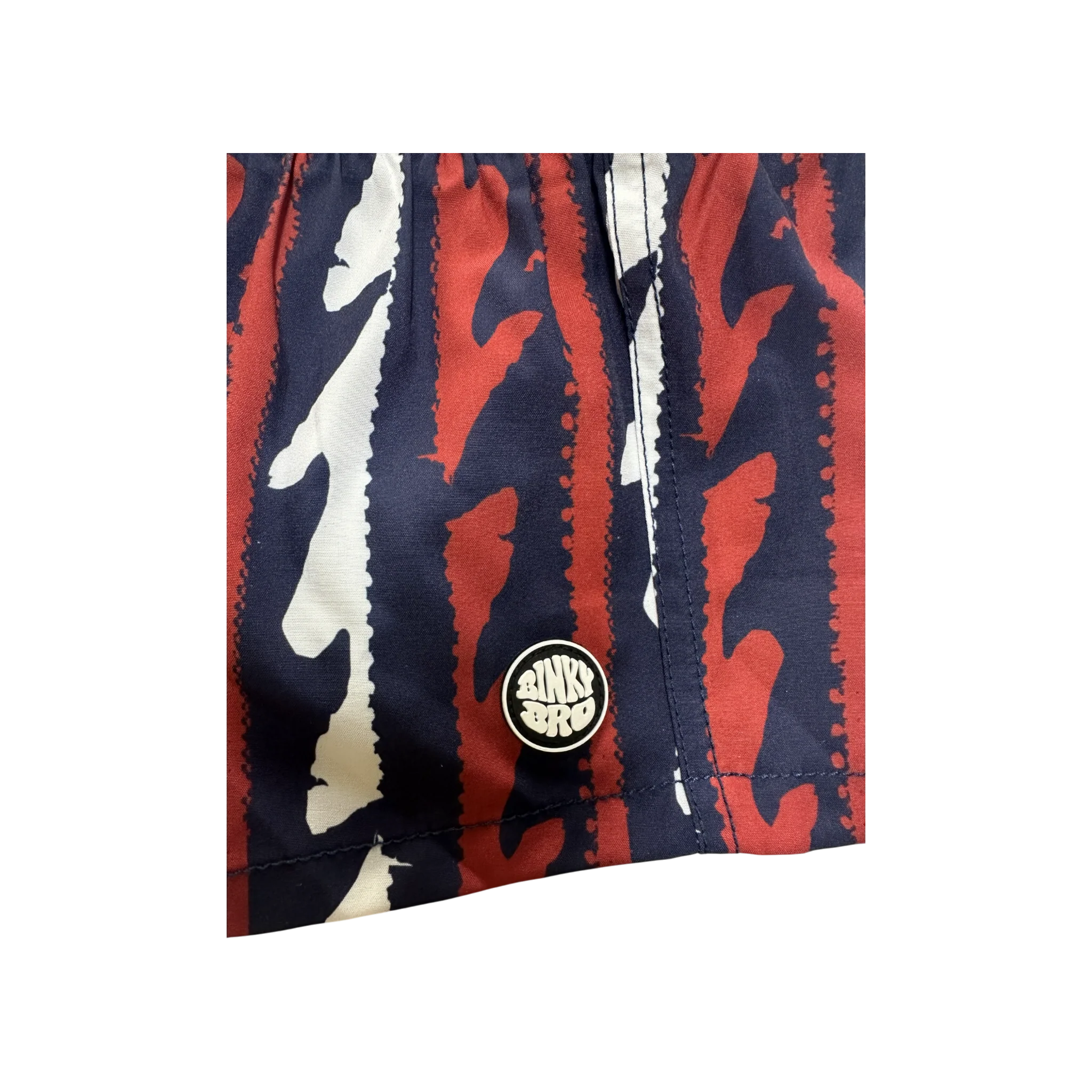 Red, White and Waves - Image 4
