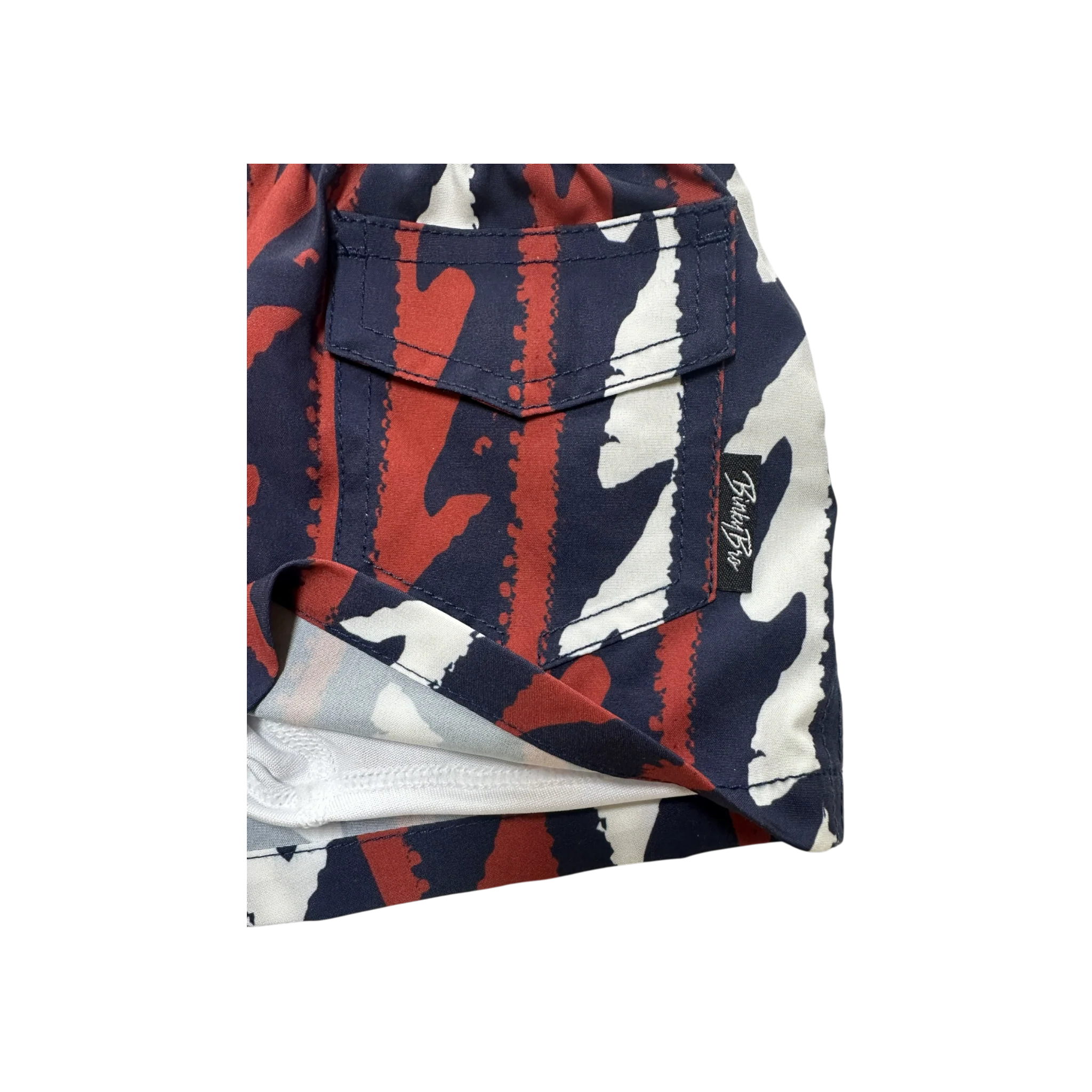 Red, White and Waves - Image 5