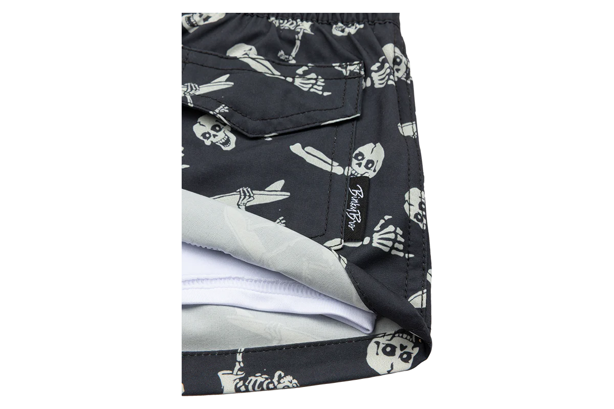 Crossbones - Image 5